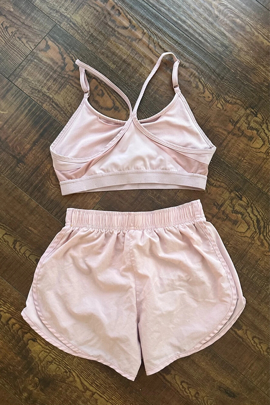 Nike drifit baby pink bra and shorts set - Picture 3 of 7